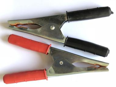 MTA - PINZA PER CAVI BATTERIA 400A ROSSO/BLACK ( Conf. da 4 pz )