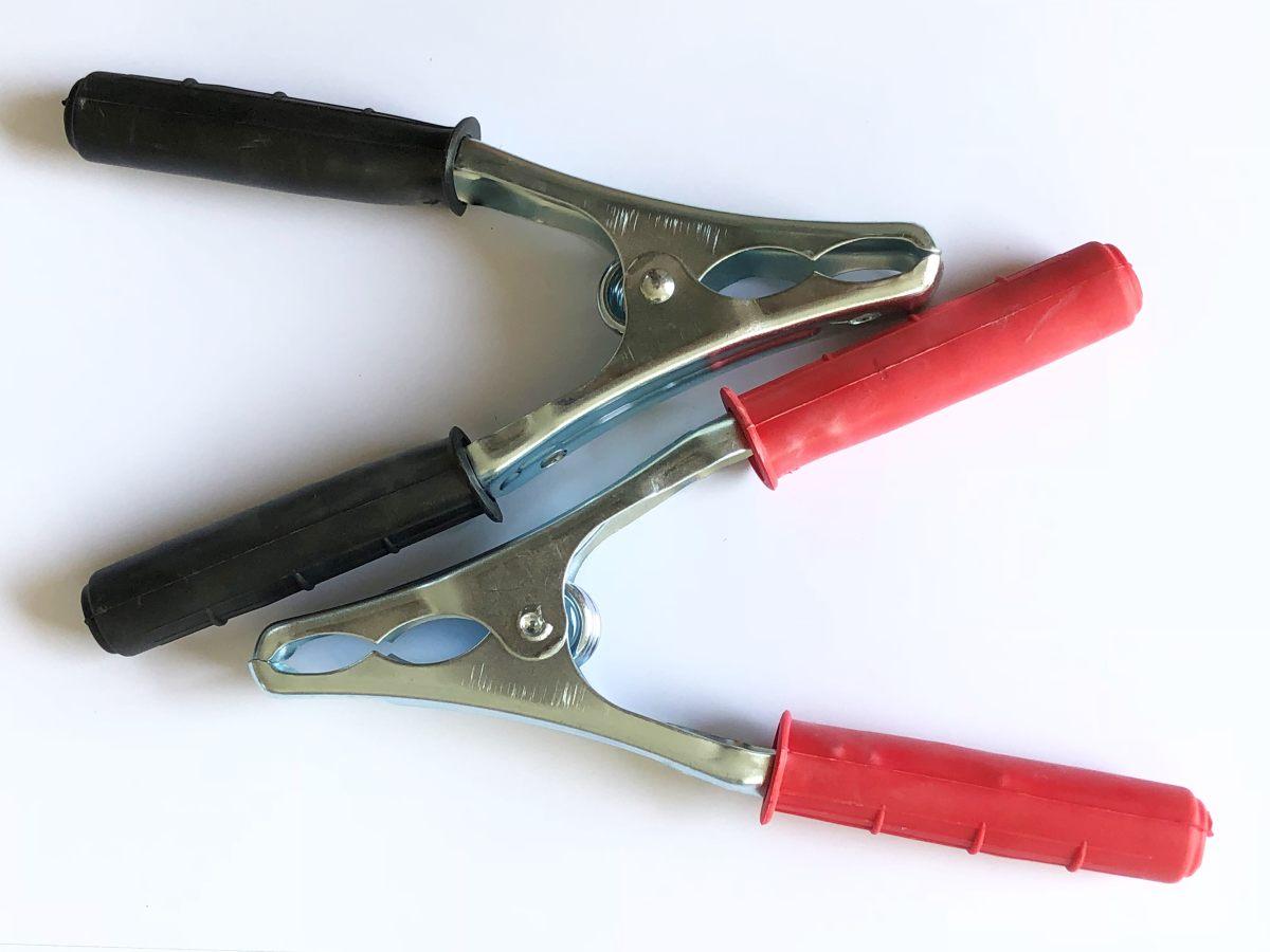 MTA - PINZA PER CAVI BATTERIA 200A ROSSO/BLACK ( Conf. da 4 pz )