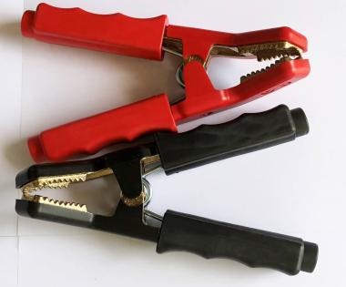 MTA - PINZA PER CAVI BATTERIA 850A ROSSO/BLACK ( Conf. da 4 pz )