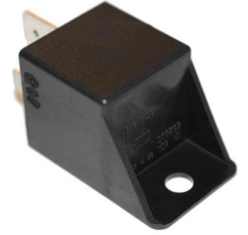 MAXIRELE' 12 VOLT 70 AMP NA C/STAFFA 2 da 9,5 e 2 da 6,3 mm ( Conf. da 1 Pz )