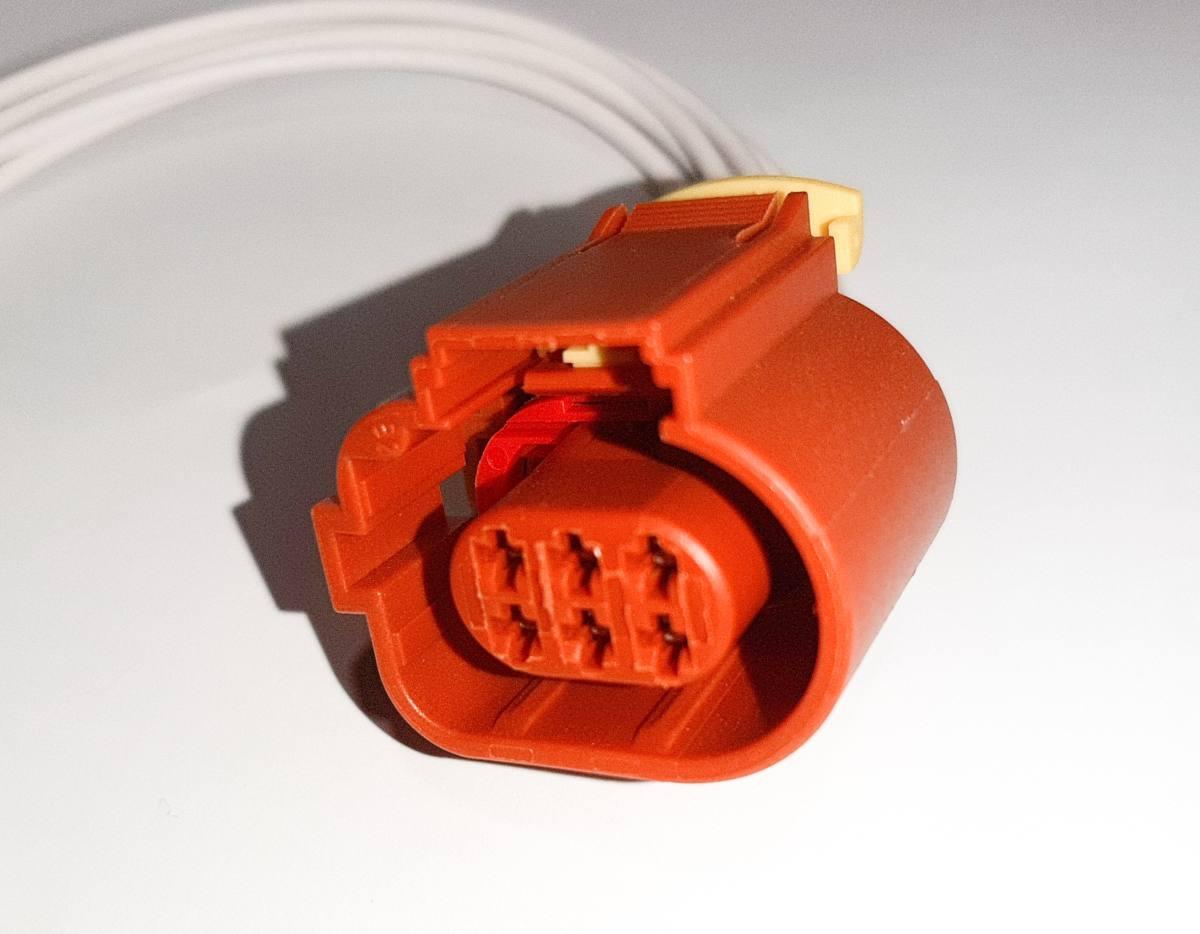 CONN. CON CAVI PER EGR FIAT-CITROEN-AUDI-VW-SEAT-RENAULT ( Conf. da 1 pz )