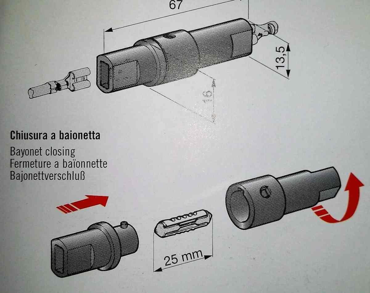 Portafusibile volante nero
