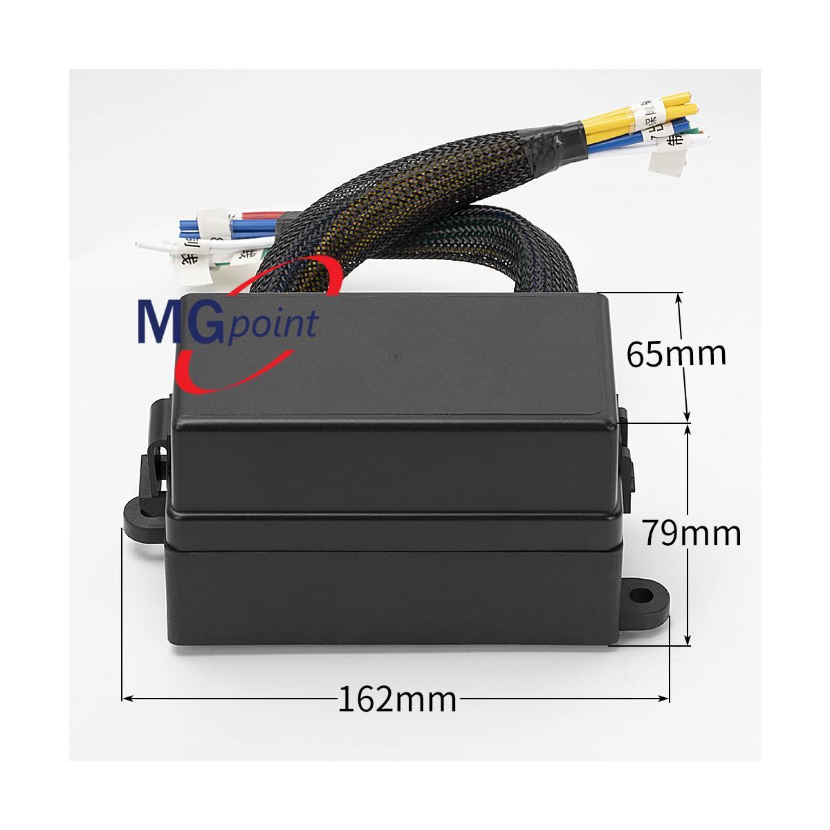 Porta 4 mini relay e 12 fusibili unival compresi con coperchio e cavi collegati